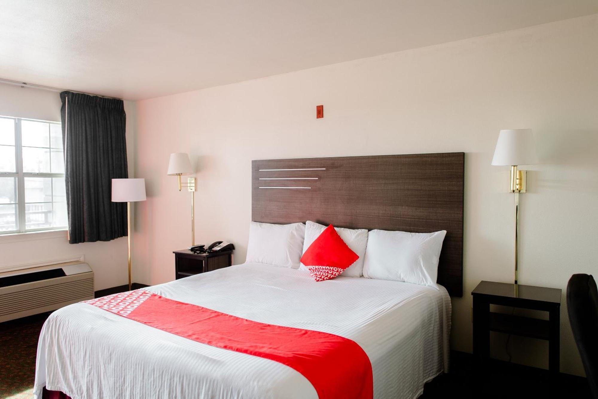Oyo Hotel Wichita Falls I-44 Sheppard Airforce Екстер'єр фото