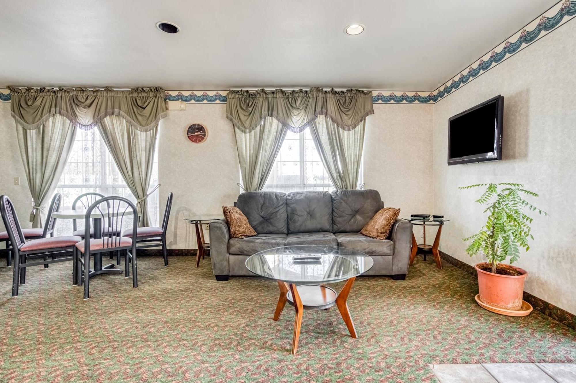 Oyo Hotel Wichita Falls I-44 Sheppard Airforce Екстер'єр фото