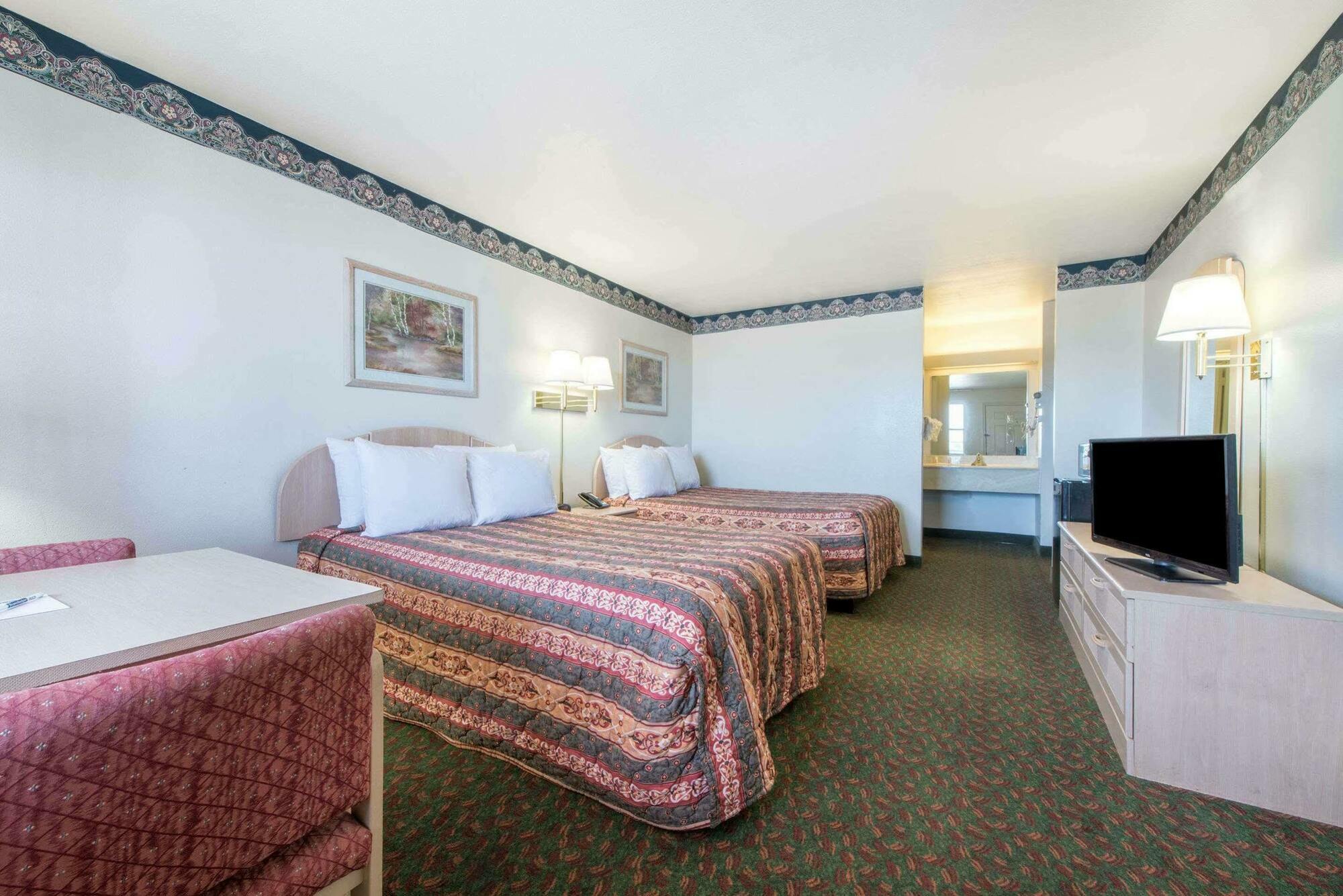 Oyo Hotel Wichita Falls I-44 Sheppard Airforce Екстер'єр фото